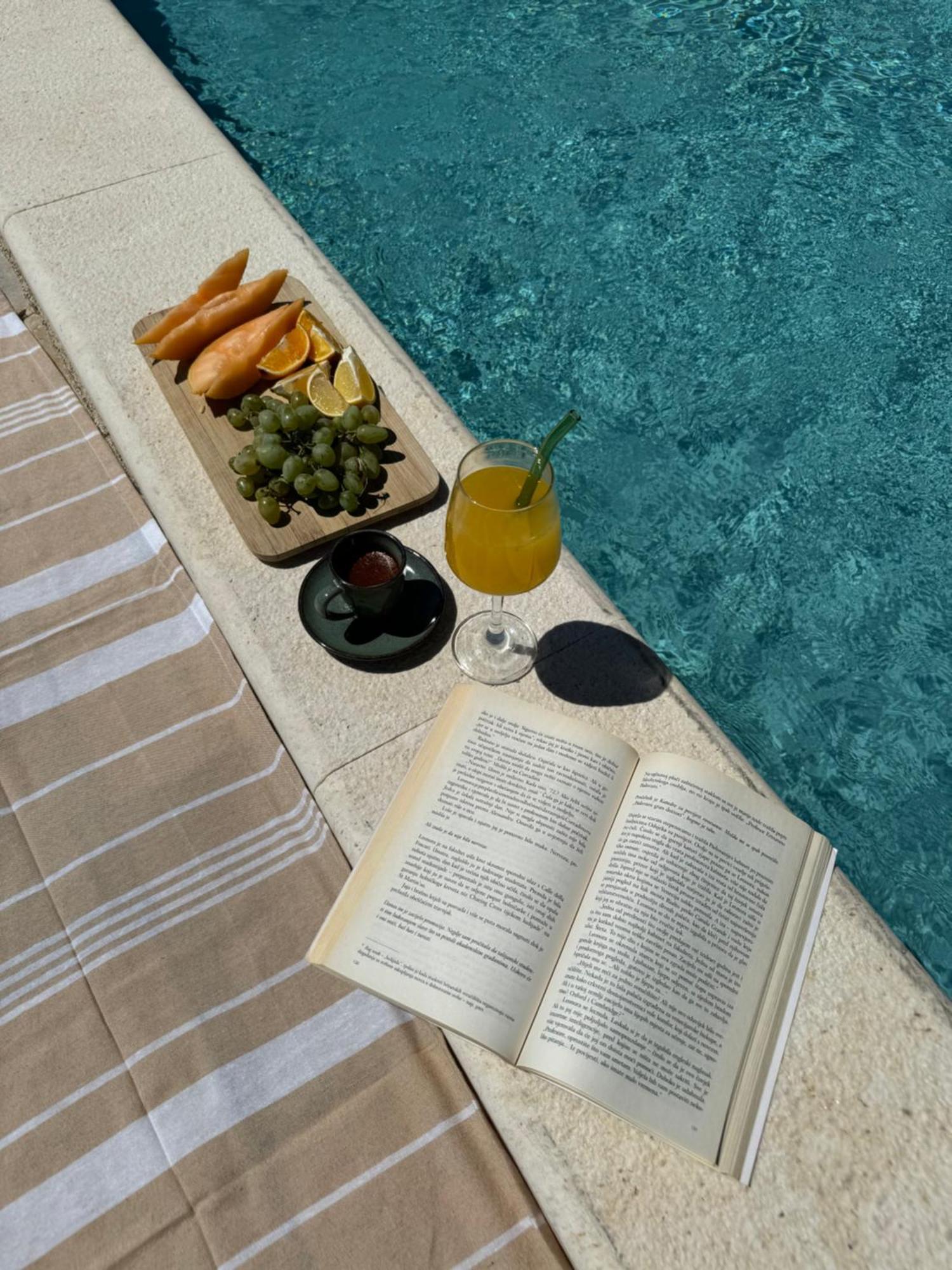 Holiday Home Iva With Pool Sukošan Extérieur photo
