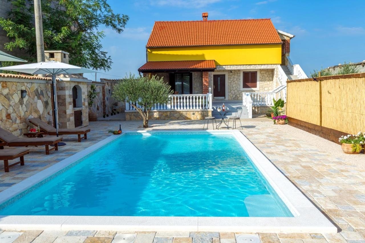Holiday Home Iva With Pool Sukošan Extérieur photo