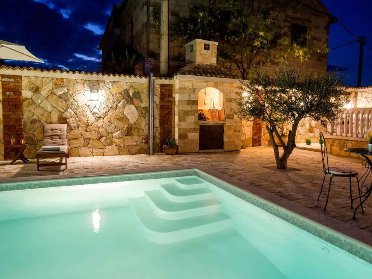Holiday Home Iva With Pool Sukošan Extérieur photo